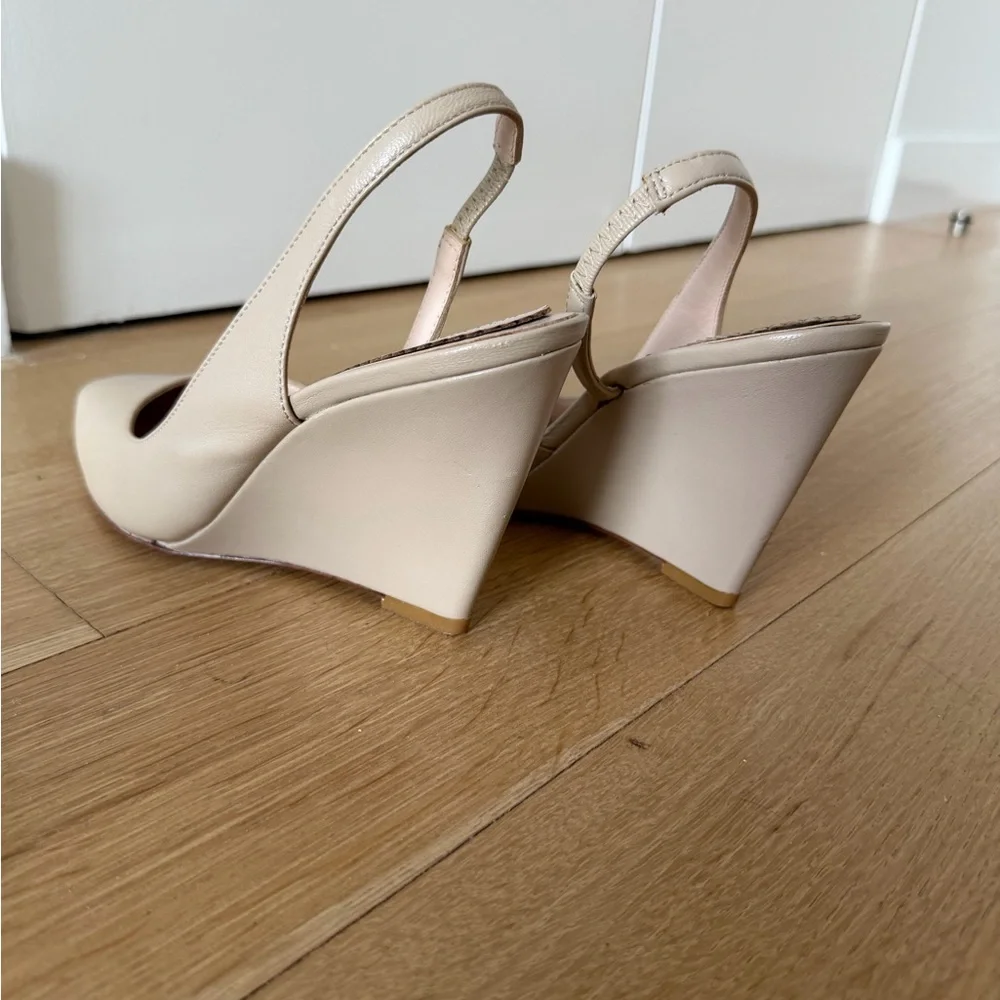 Pour La Victoire Women's Beige Slingback Heels - Picture 5 of 9